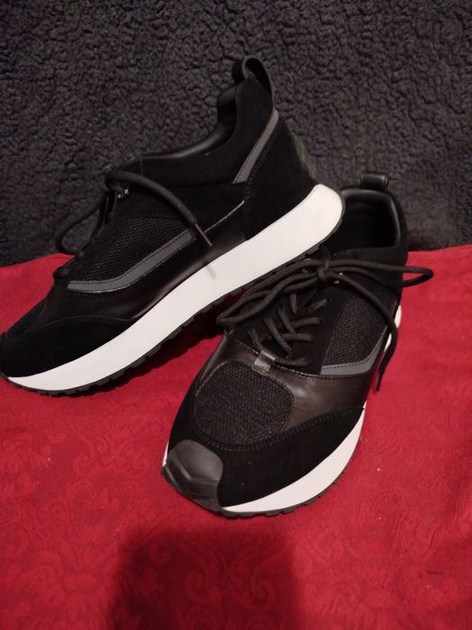 Фирменные кросовки Miroton