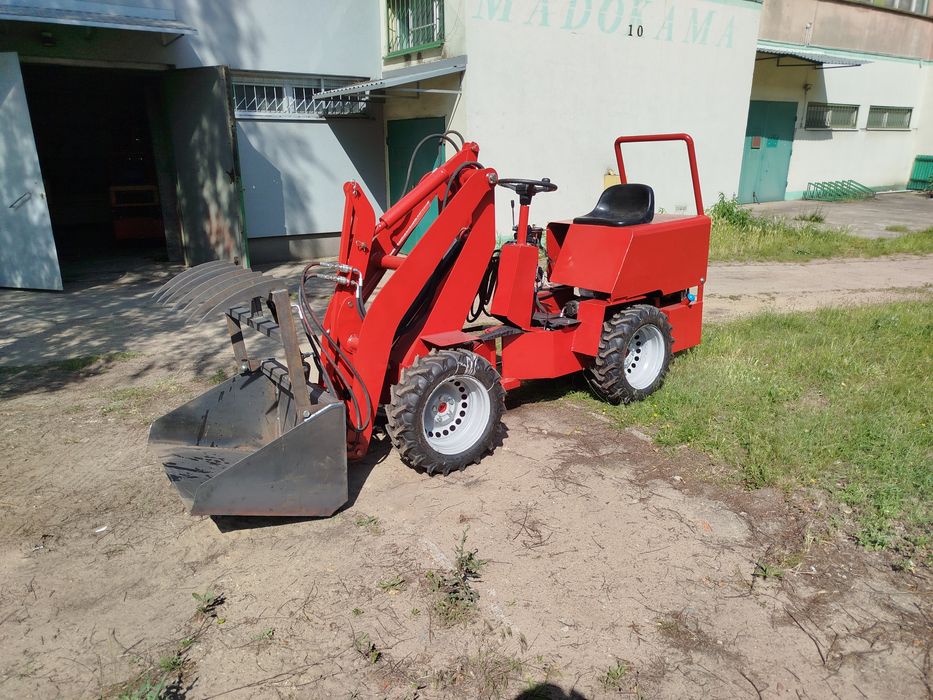 Miniładowarka ładowarka 4x4