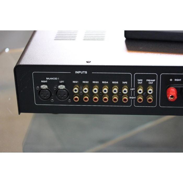 Amplificadores ,PLINIUS 2100-i ,CLASSÉ Cap80,