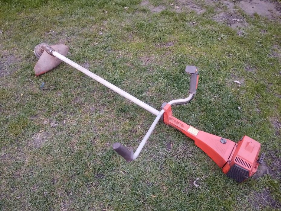 Husqvarna 240 kosa spalinowa