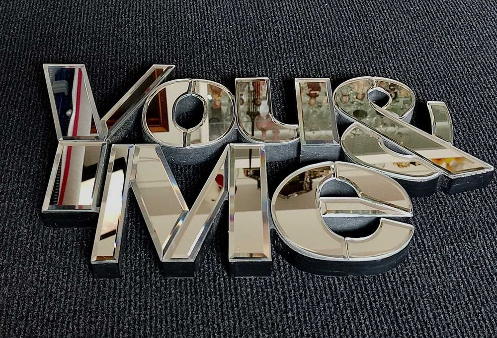 Letreiro romântico espelho decoração You & Me