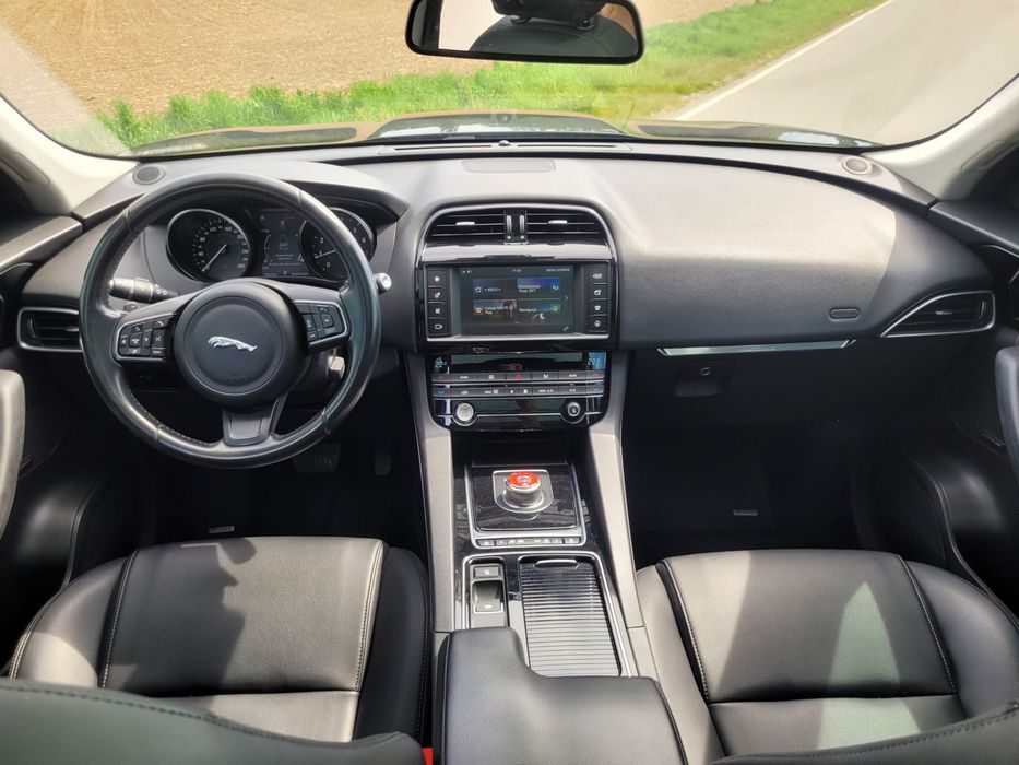 jaguar fpace 2.0 300KM perfekcyjny