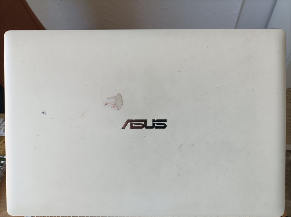 PC Asus F553M Series