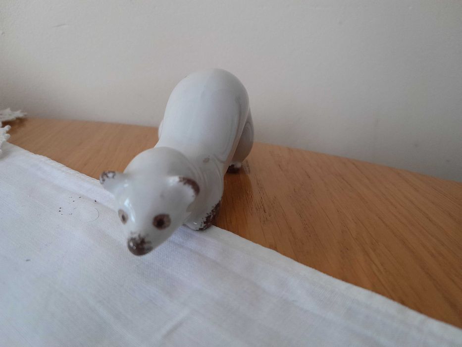 Porcelanowa figurka łasica łasiczka PRL