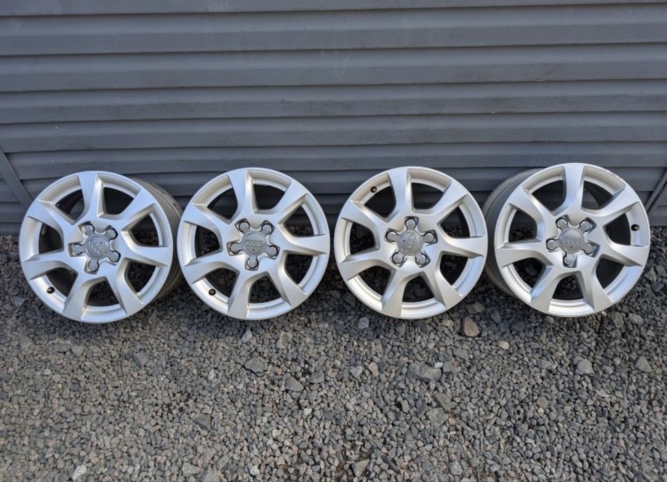 Комплект оригінальних титанових дисків Audi 5/112 R16 5*112 16 Volkswagen Seat Skoda