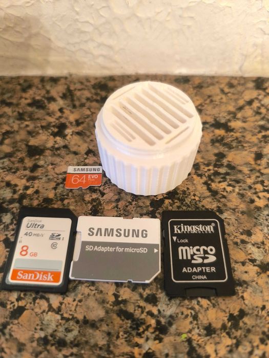 Бокс - кейс для карт памяти SD , micro SD