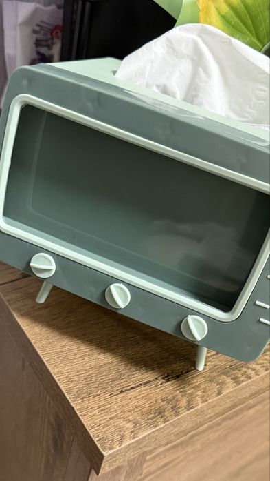 Подставка под телефон и салфетки