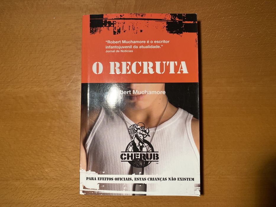 Livro O Recruta Robert Muchamore