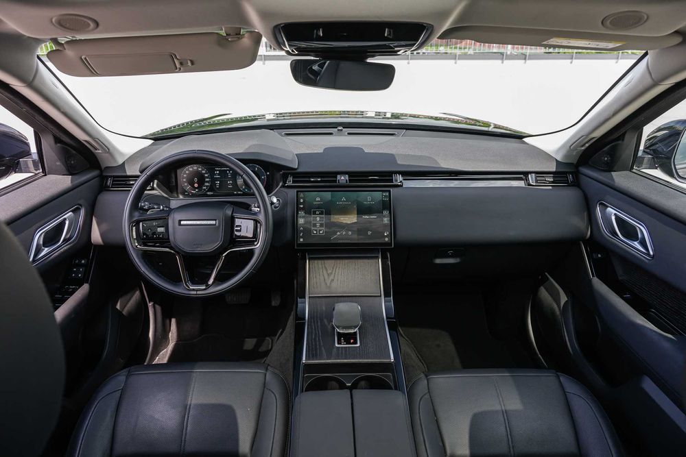 Wynajem Wypożyczalnia Samochodów SUV RANGE ROVER VELAR Lotnisko