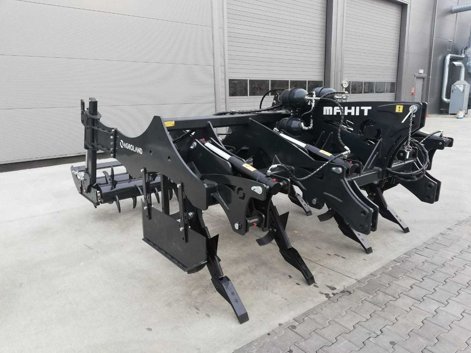 Pług Dłutowy AGROLAND MAHIT Plus