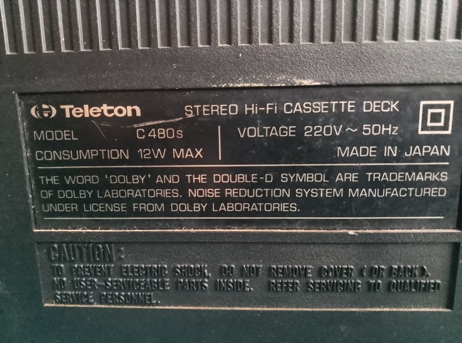 Magnetofon Teleton  c480 sprzedaje jako ukodzony