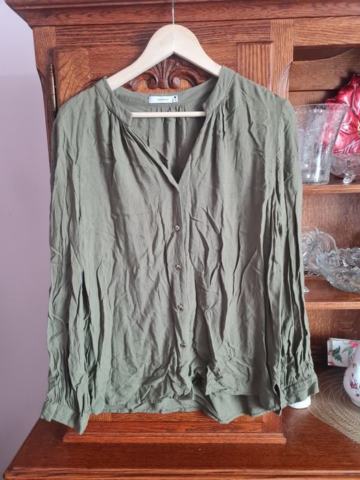 Ubrania w rozmiarze 44