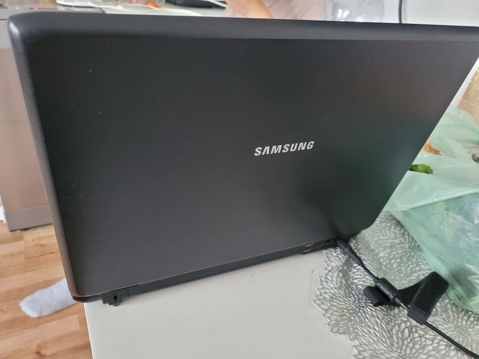 Laptop samsung R509 sprawny z zasilaczem warto Poznań Górczyn • OLX.pl