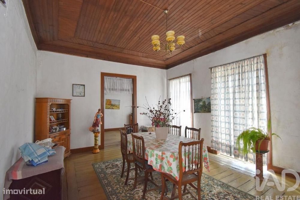 Moradia geminada T3 em São Miguel, Santa Eufémia e Rabaçal de 310 m2