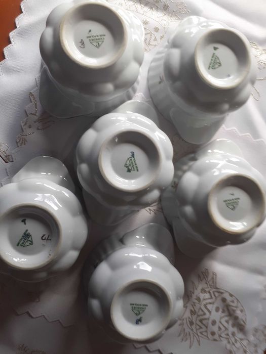 Sliczny unikalny kpl 6 sztuk bulionowek Chodziez prl stan bdb 10/14/7