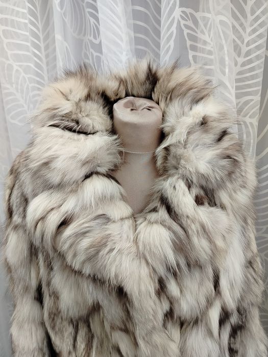 Naturalne futro z lisa vintage 42 jasne srebrno-kremowe