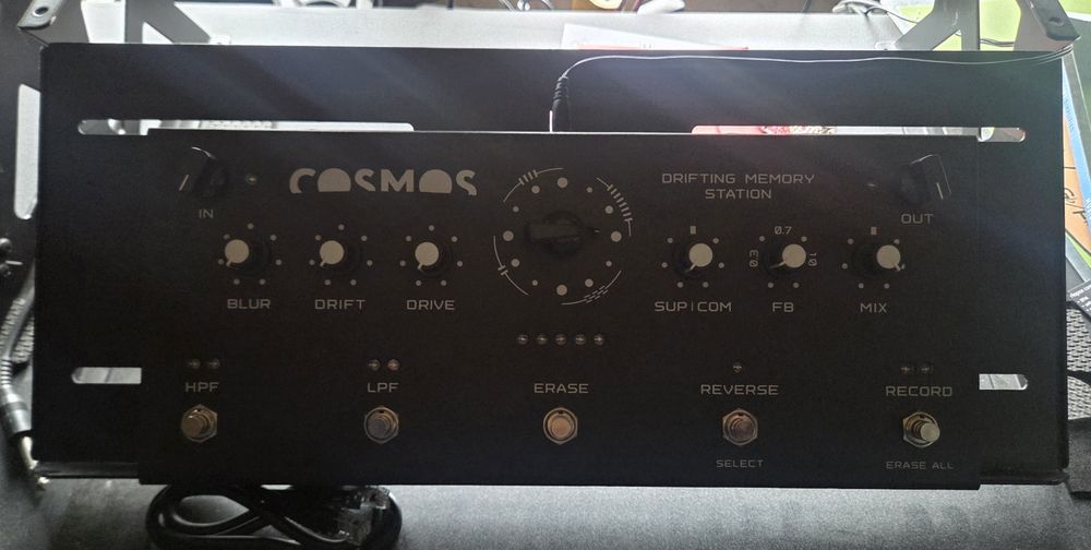 Soma Laboratory cosmos (black)