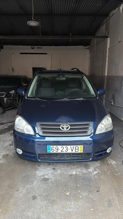 Toyota avensis 7 lugares