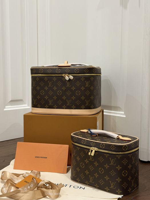 Косметичка сумка LV луи виттон в наявності bigger size