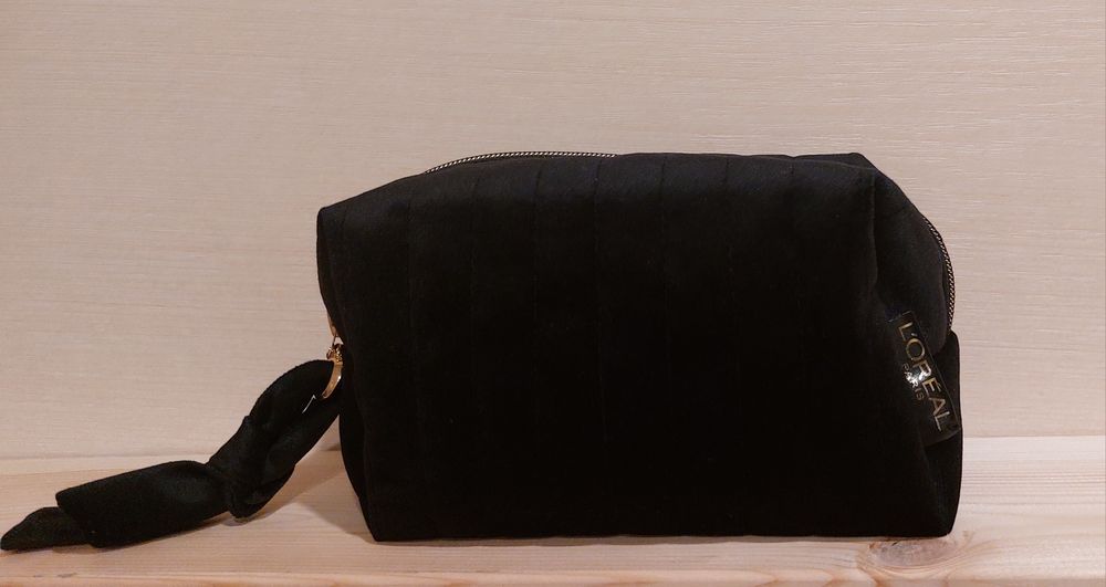 Об'ємна велюрова косметичка Лореаль