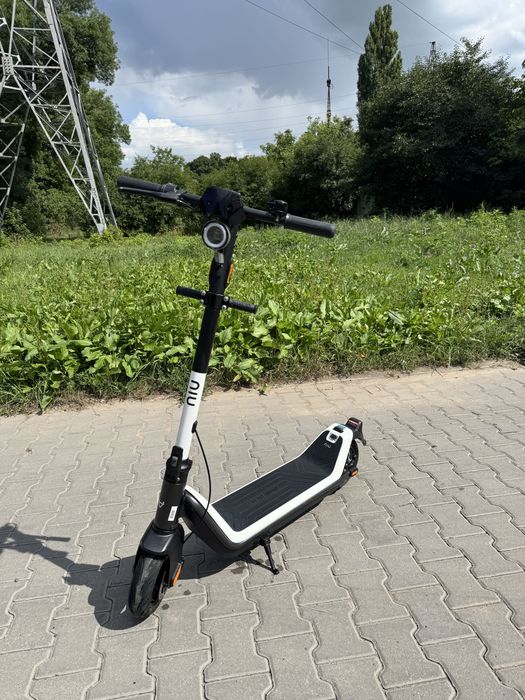 Електросамокат NIU KQi3 Sport