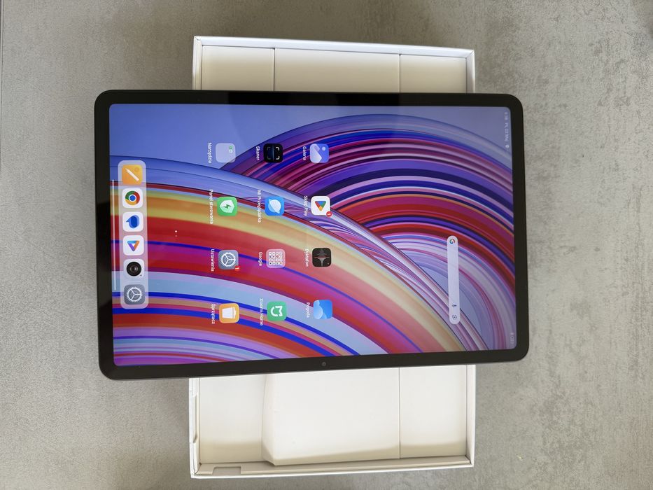 Śliczny Tablet Xiaomi Redmi Pad Pro 8/128 GB 120Hz