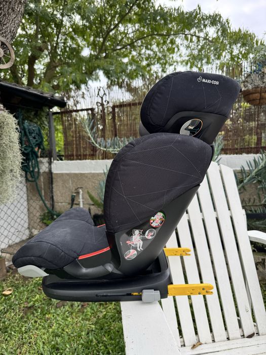 Cadeira auto bebé maxi cosi com isofix