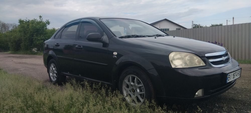 Шеврон лачетті 1.8