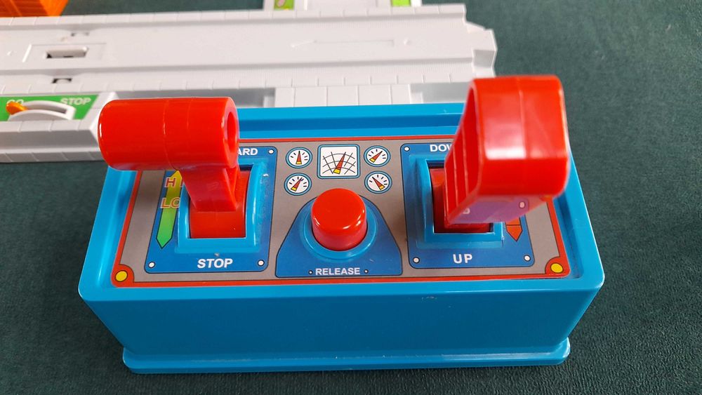 Stacja sterowanie HAROLD Tomek i przyjaciele TOMY Tomica Trackmaster