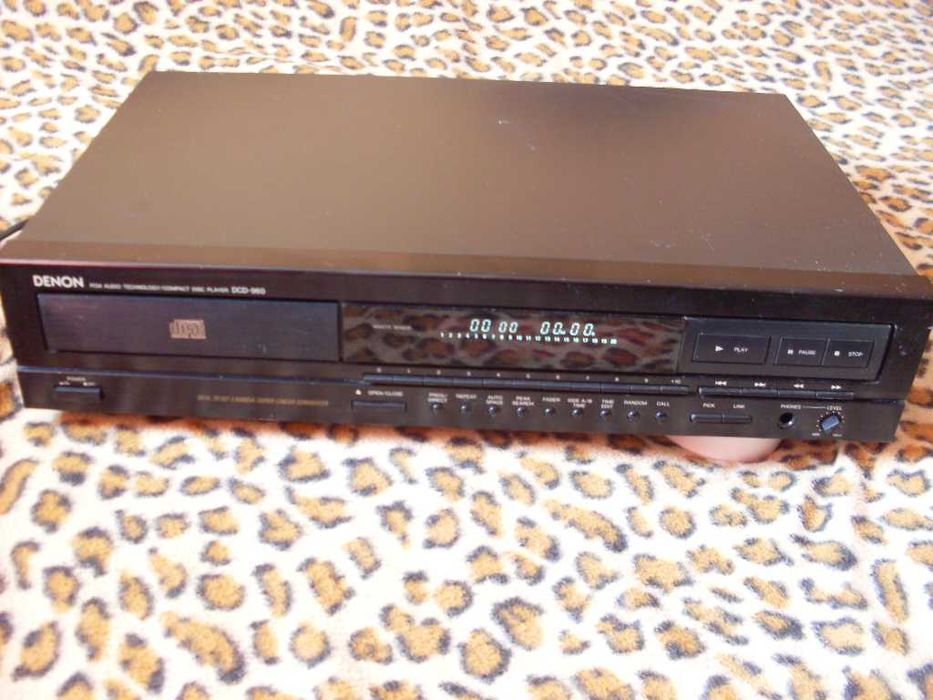 Odtwarzacz CD DENON DCD-960