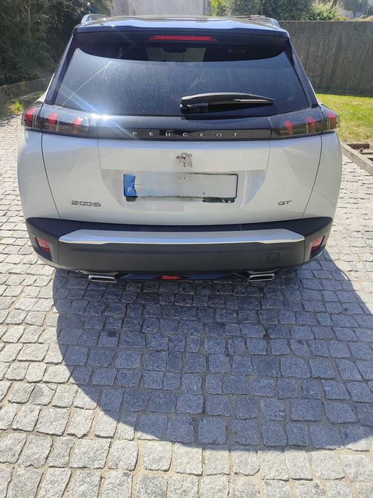 Peugeot 2008 1.2 PureTech GT EAT8