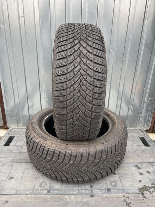 2x BRIDGESTONE BLIZZAKLM005 225/55 R17 8mm 1823r