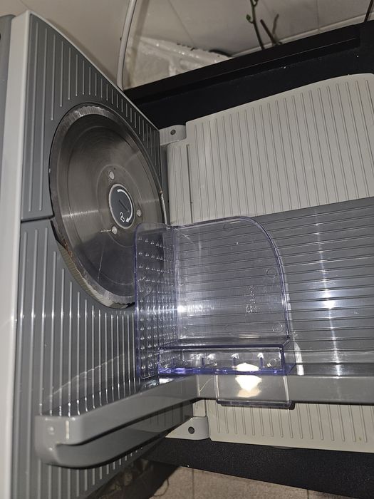 Maquina elétrica de cortar fiambre e queijo