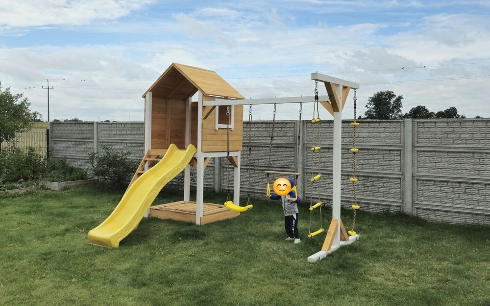 Plac zabaw model "C" - Domek - Zjeżdżalnia - Huśtawka