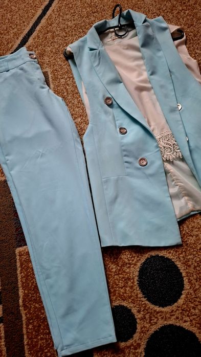 Костюм 38 розмір