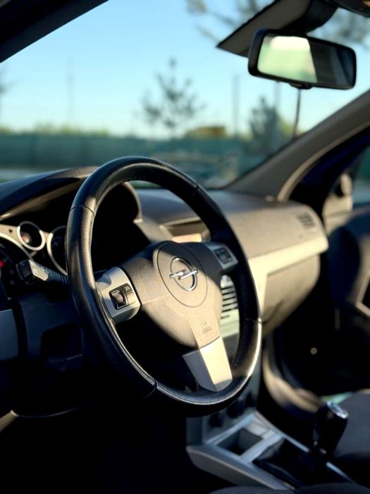 Opel Astra H 1.6 бензин  Свіжопригнана з Німеччини Рідна фарба