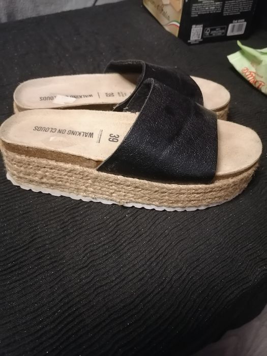 кожаные шлепанцы 39р.