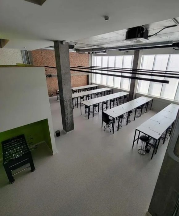 Без% Світло/, тепло 24/7 . 1025м з меблями  Опенспейс +кабінети