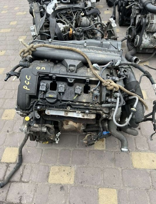 Запчастини комплектом Peugeot 207