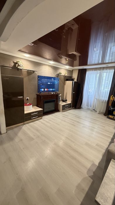 Продаж 3-ї квартири на Юрія Коваленка