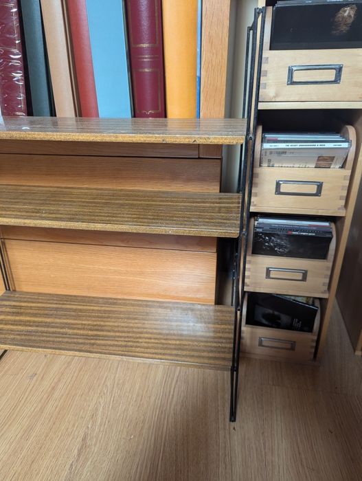 Estante metal anos 60