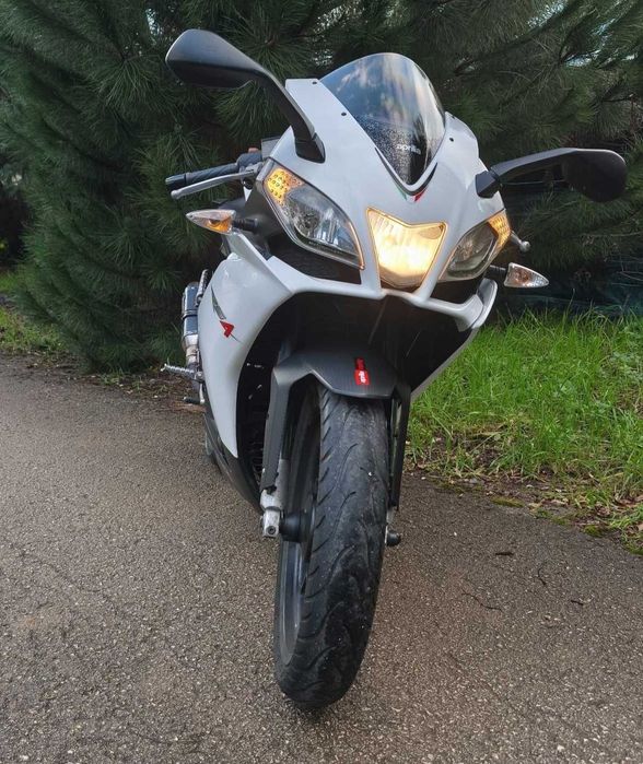 Mota Aprilia 125 rs4