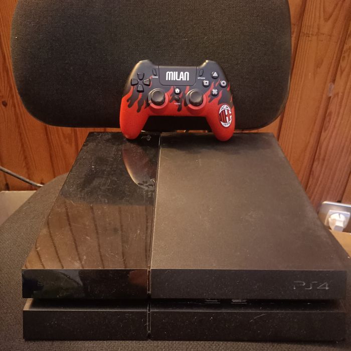 PlayStation 4 + comando