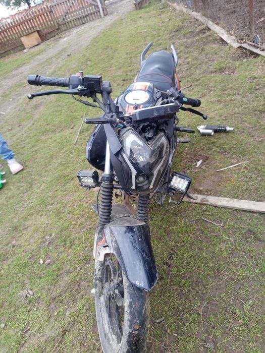 Продам спарк 200 р 34