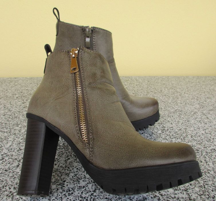 Botas de senhora nº35