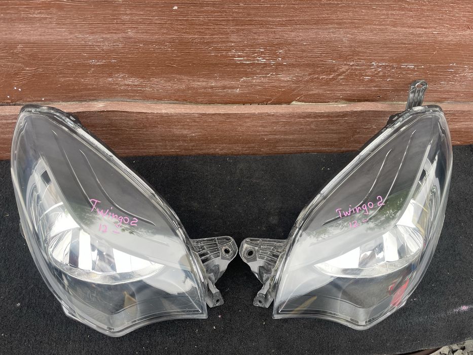 Фари, фара, ліхтарі передні Renault Twingo 2 Рено Твінго 2 рестайлінг