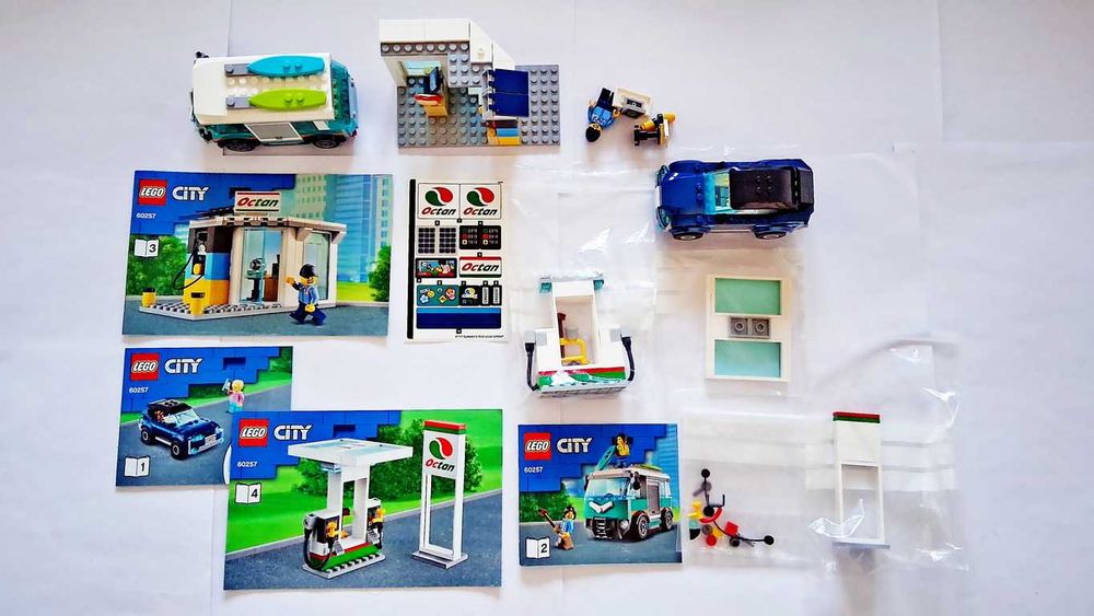 Lego City 60257 Service Station em peças novas montado