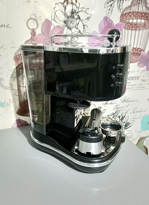 Кавомашина Delonghi Icona Vintage кавоварка