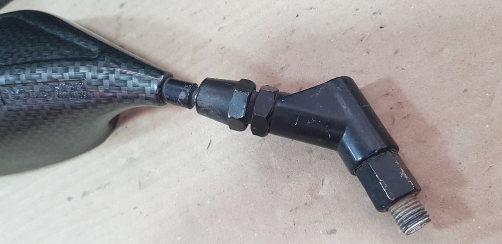 Мото зеркало правое  "Карбон"