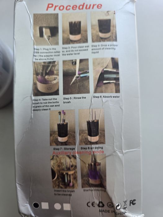 Limpador de pincéis automático